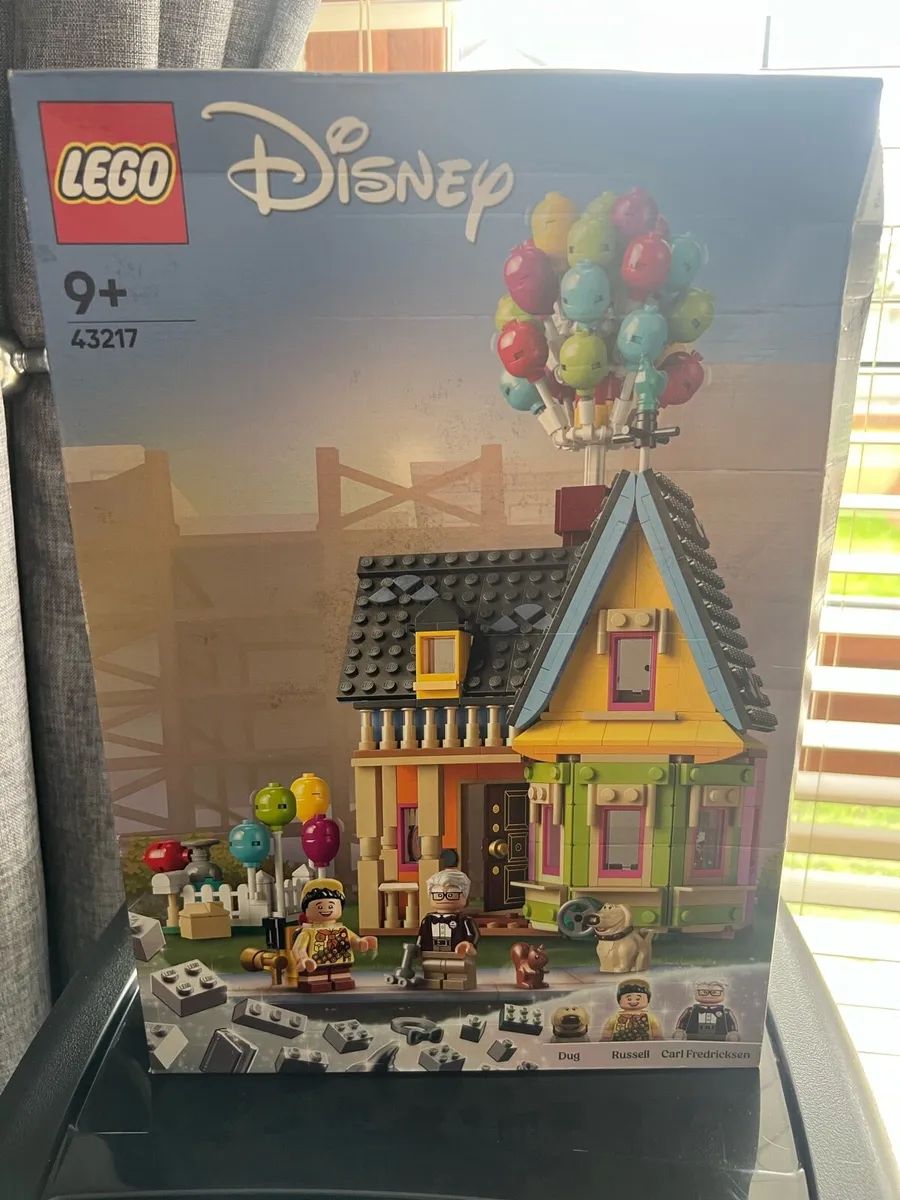 Lego table and packs - Image 3