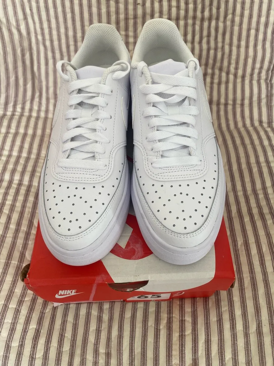 Brand new Ladies Nike White Runners - Image 1