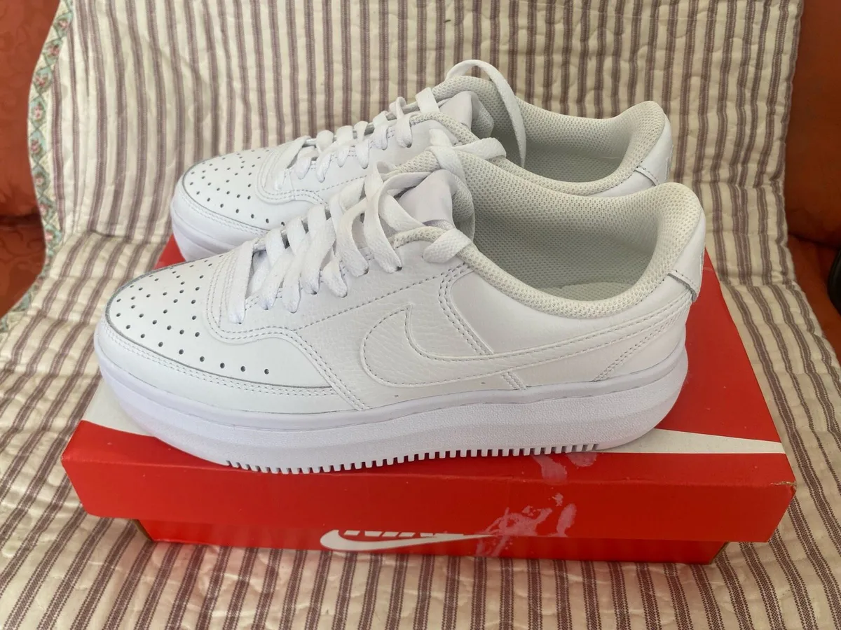 Brand new Ladies Nike White Runners - Image 2