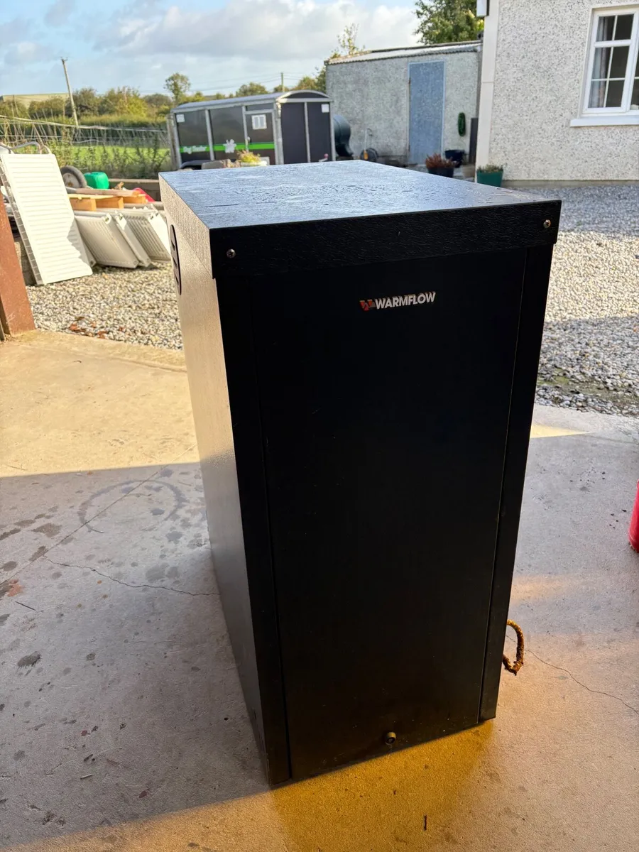 Warmflow outside oil burner - Image 2