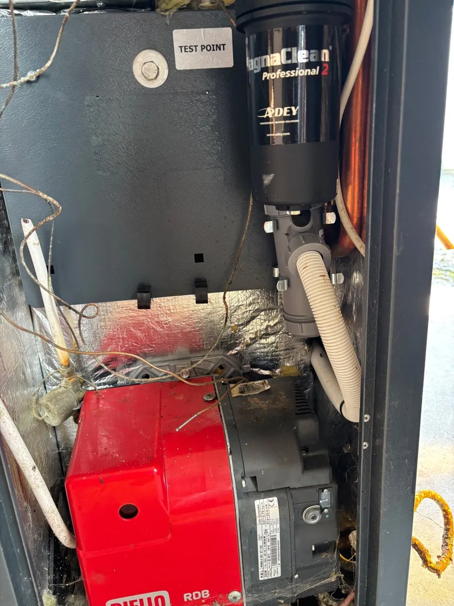 Warmflow outside oil burner - Image 3