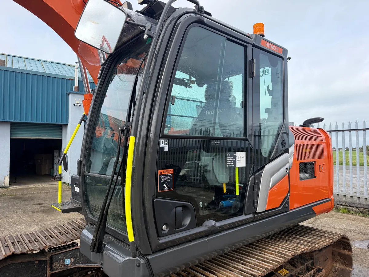 Hitachi ZX130LCN-7B - Image 2
