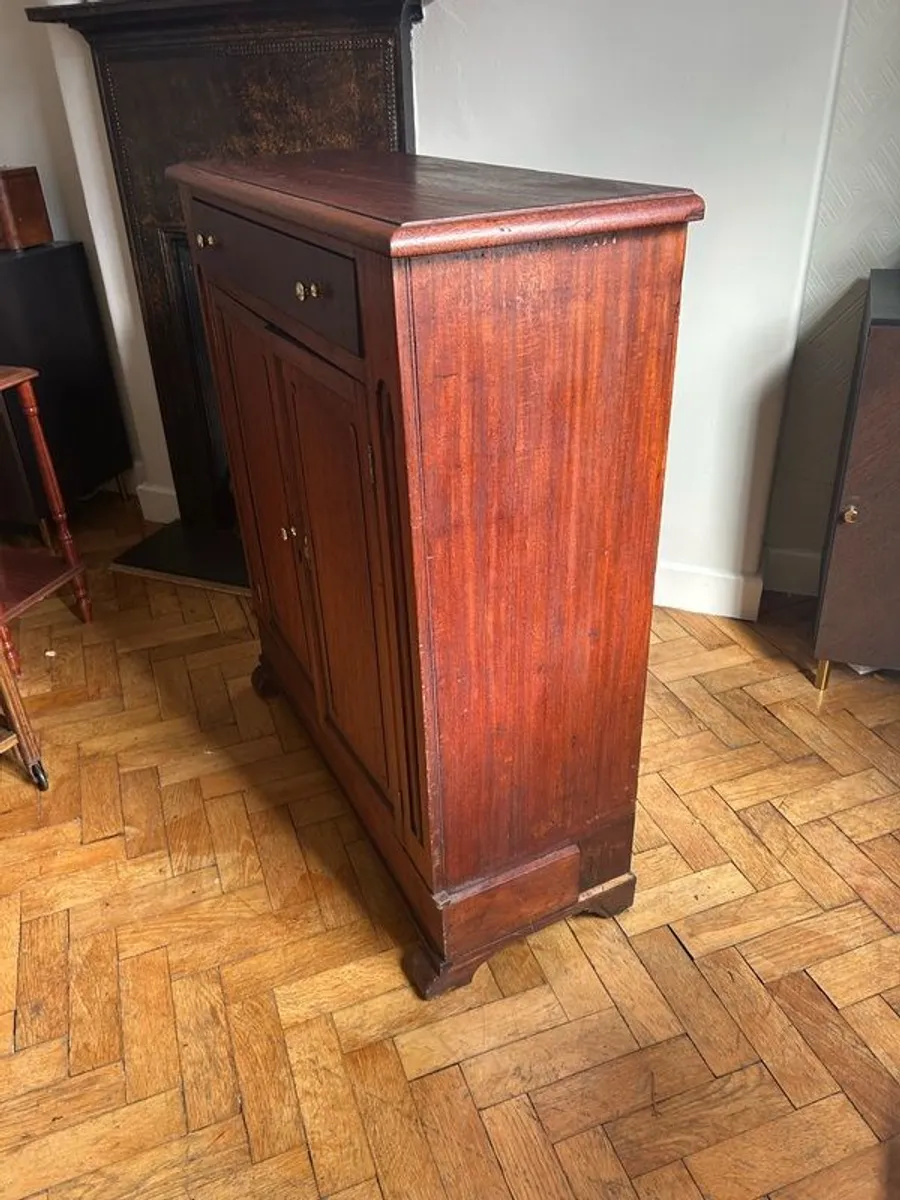 Sideboard - Image 3