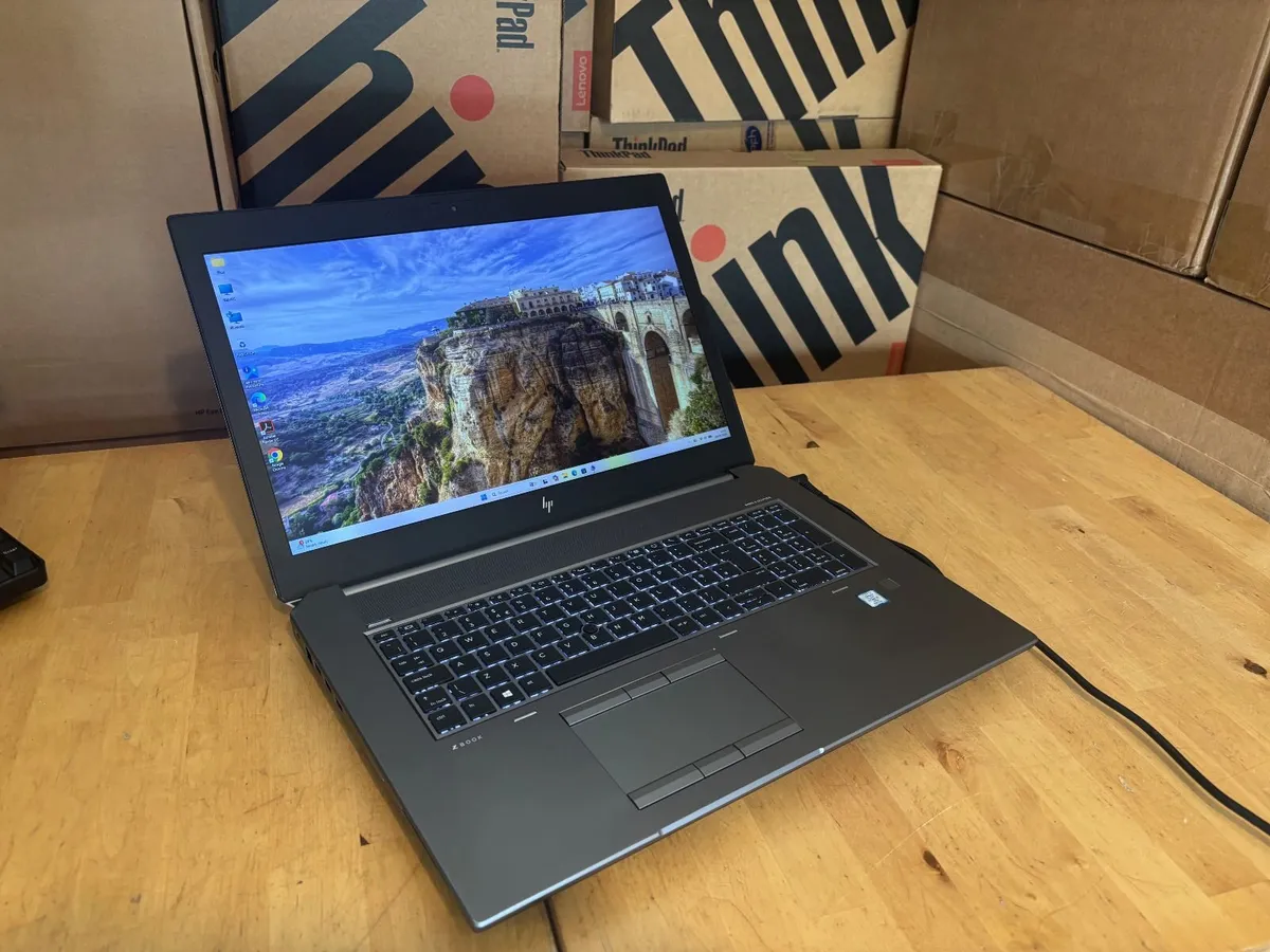 HP zBook 17 Engineering Laptops-i7-6Gb Graphics - Image 4