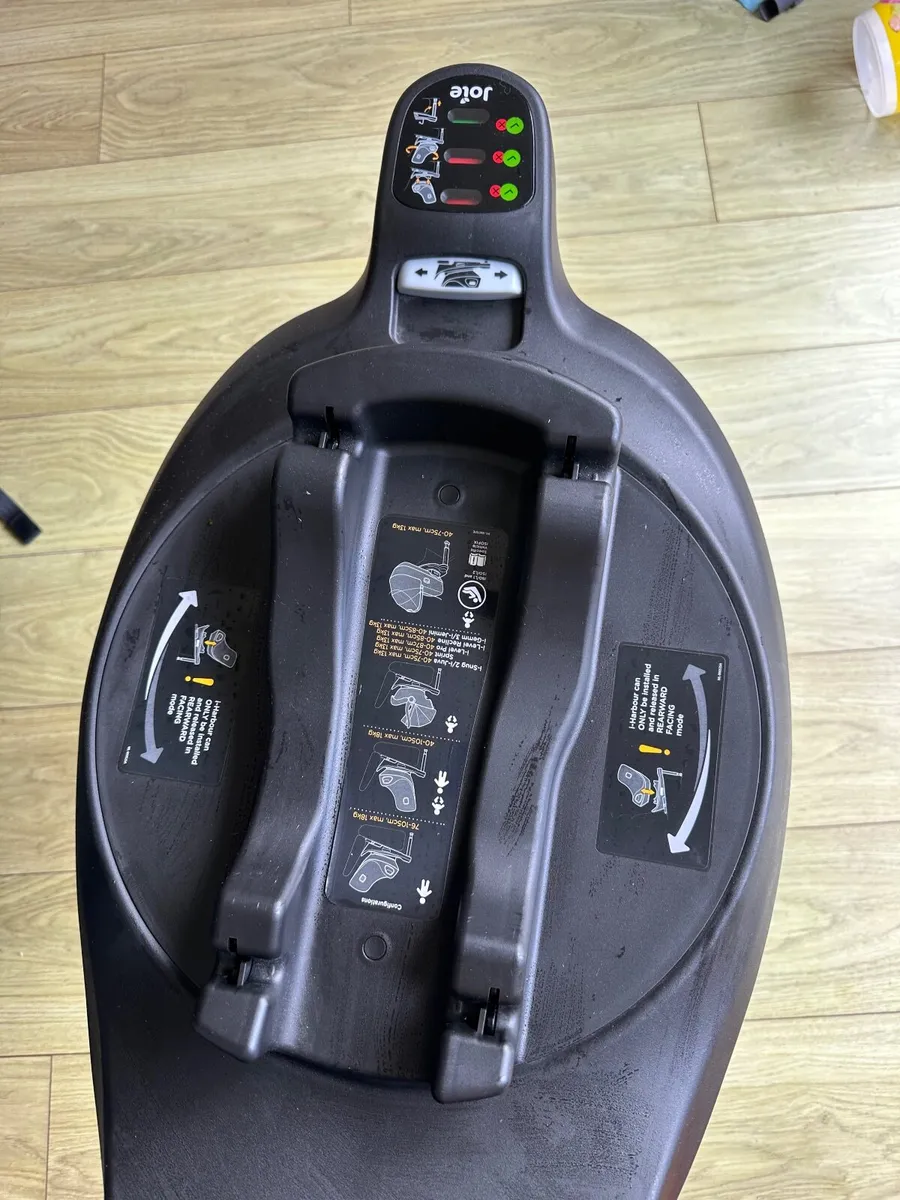 Joie Baby car seat and Swivel base - Image 4