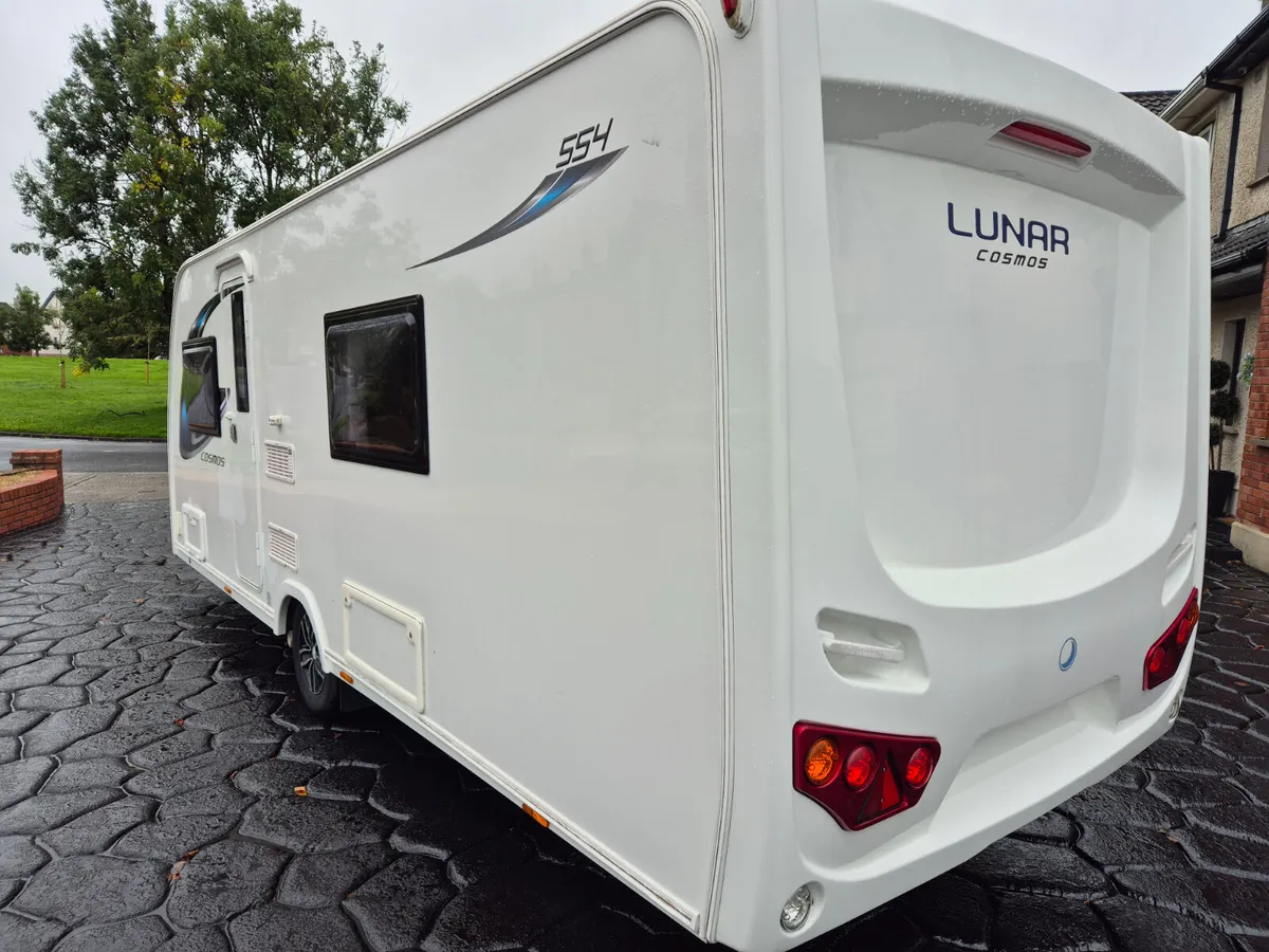 2017 Lunar Cosmos 554 Full Awning Motor Movers - Image 4