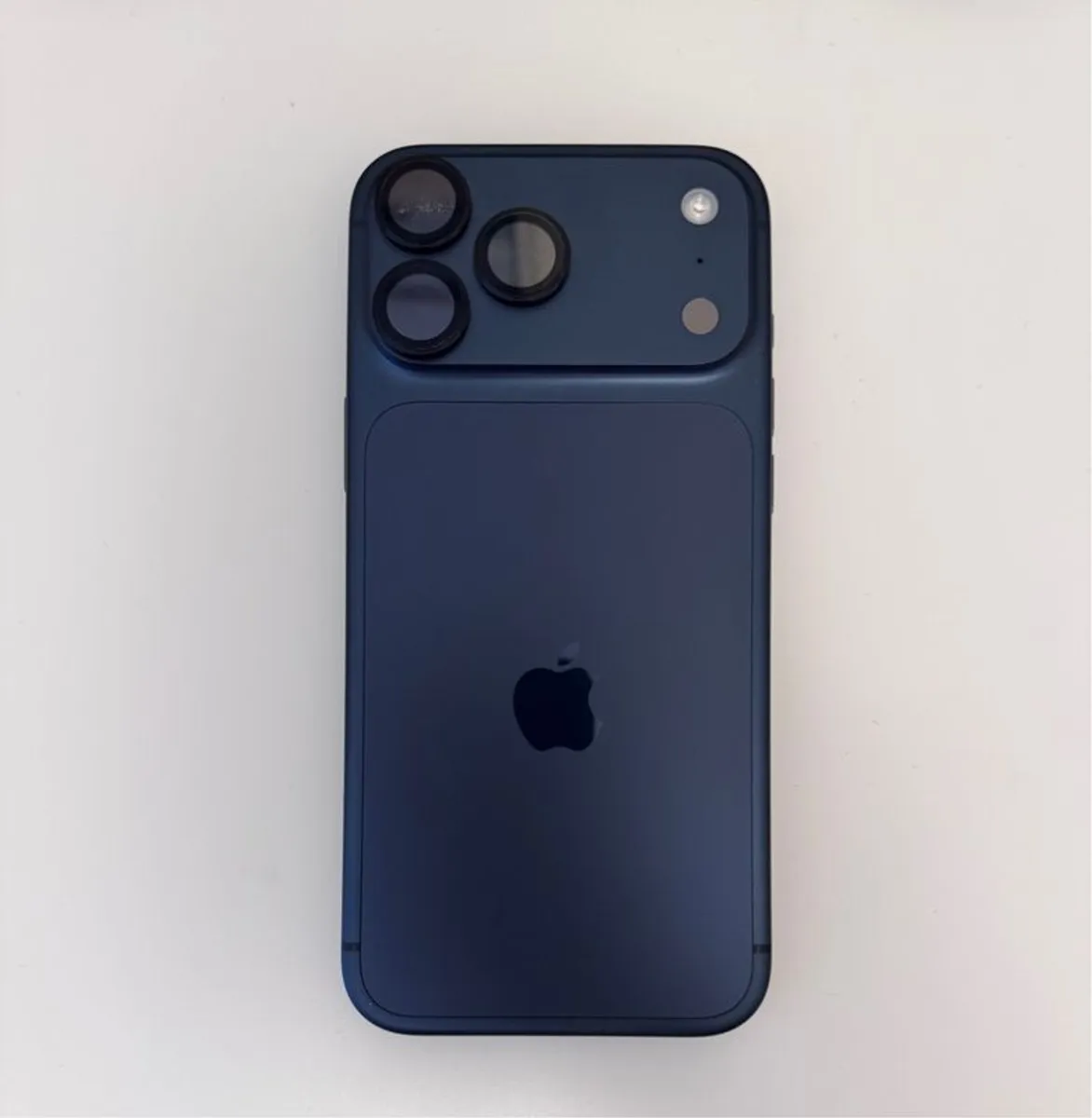 iPhone 17 Pro Max 256GB in excellent condition - Image 1