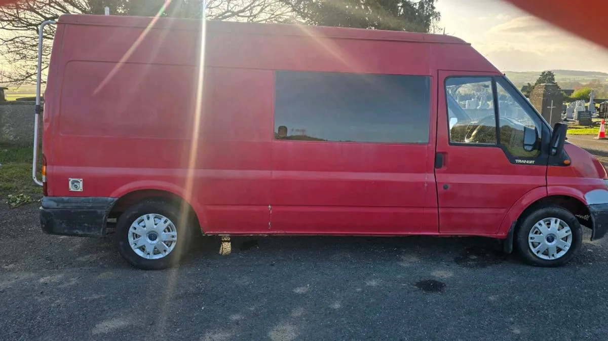 2001 Ford Transit Campervan 2.0 Diesel - Image 2