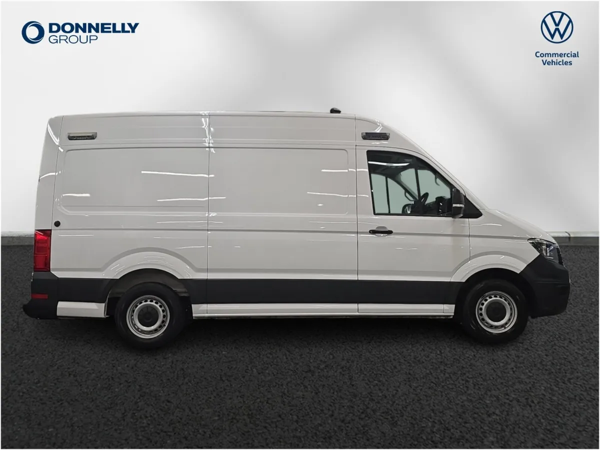 Volkswagen Crafter 2.0 TDI 140PS Trendline Busines - Image 4