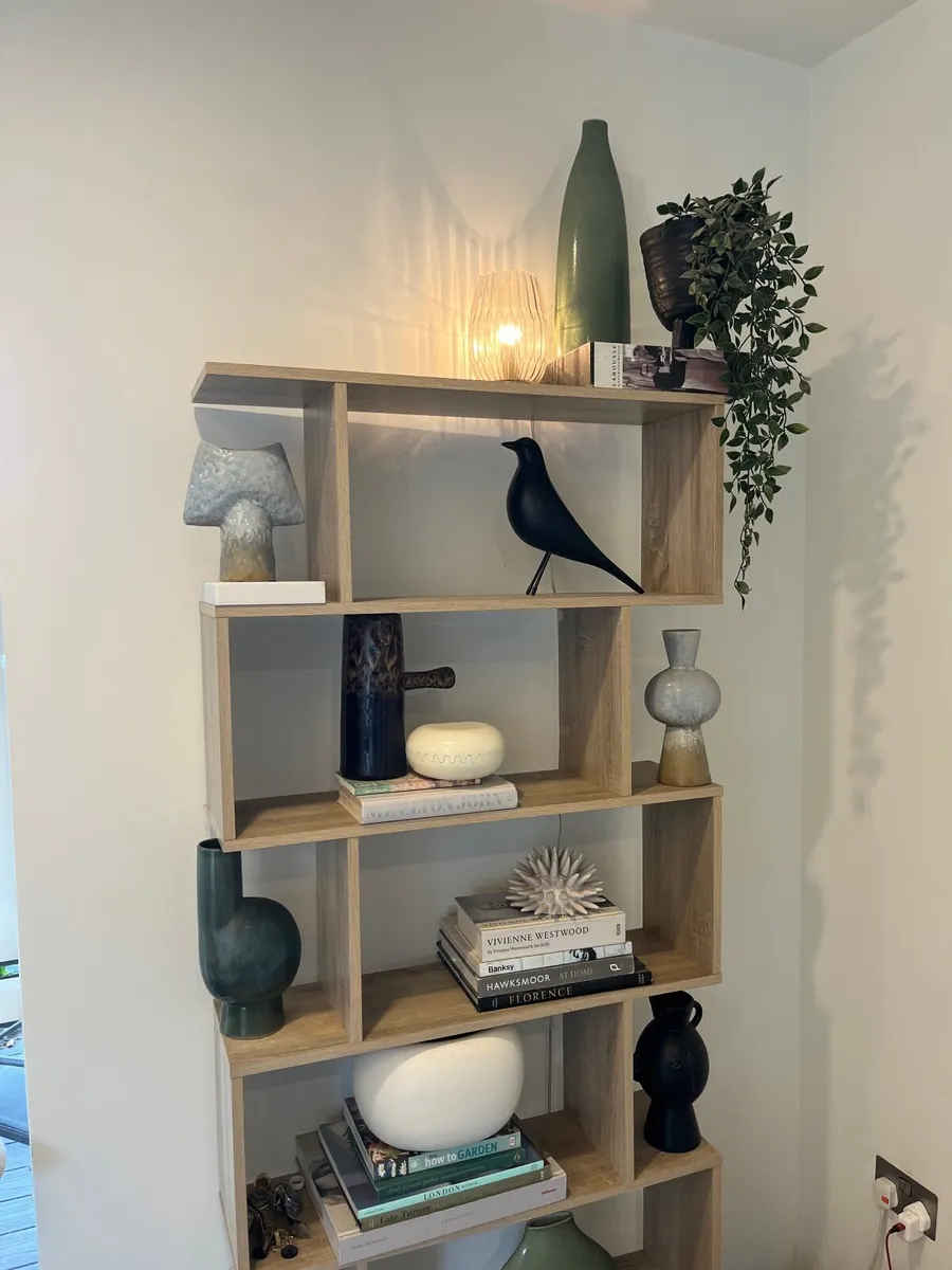 Shelving unit - Image 1