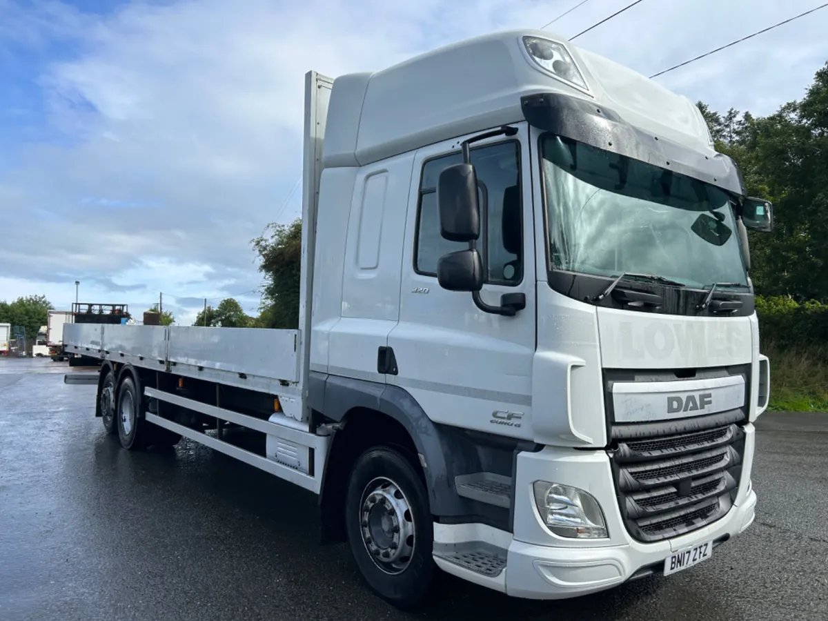 2017 Daf cf320 6x2 30ft dropside flat - Image 3