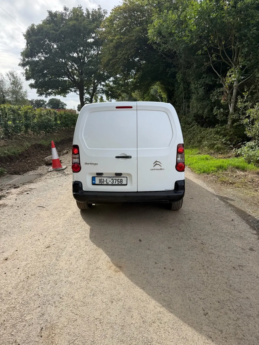 Citroen Berlingo 3 Seater van Tax and Doe - Image 4