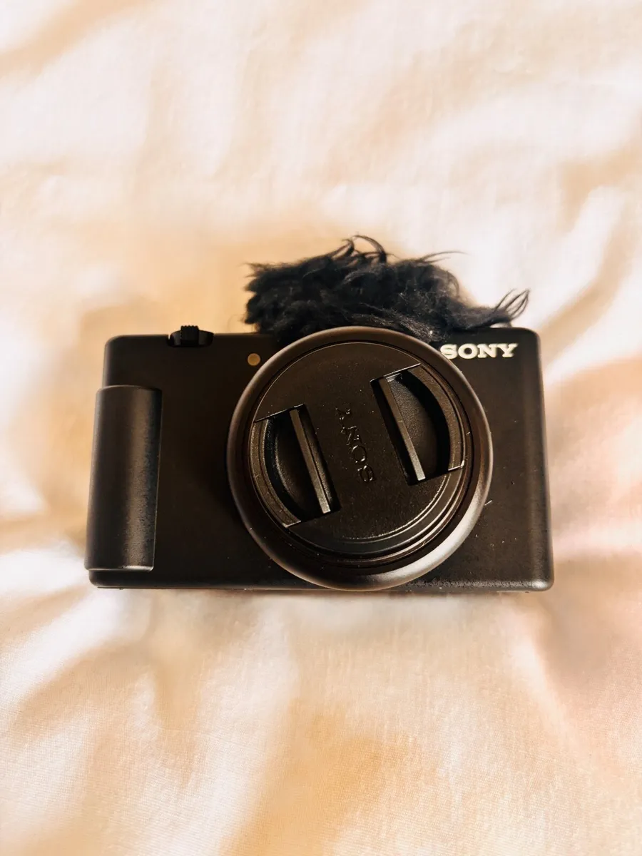 Sony ZV1 For Sale - Image 2