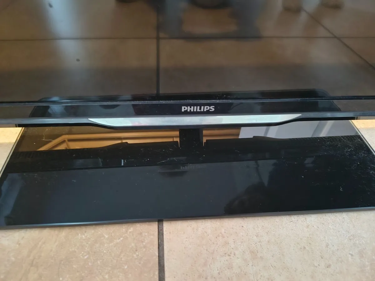 Two TVs for sale together. - Image 2