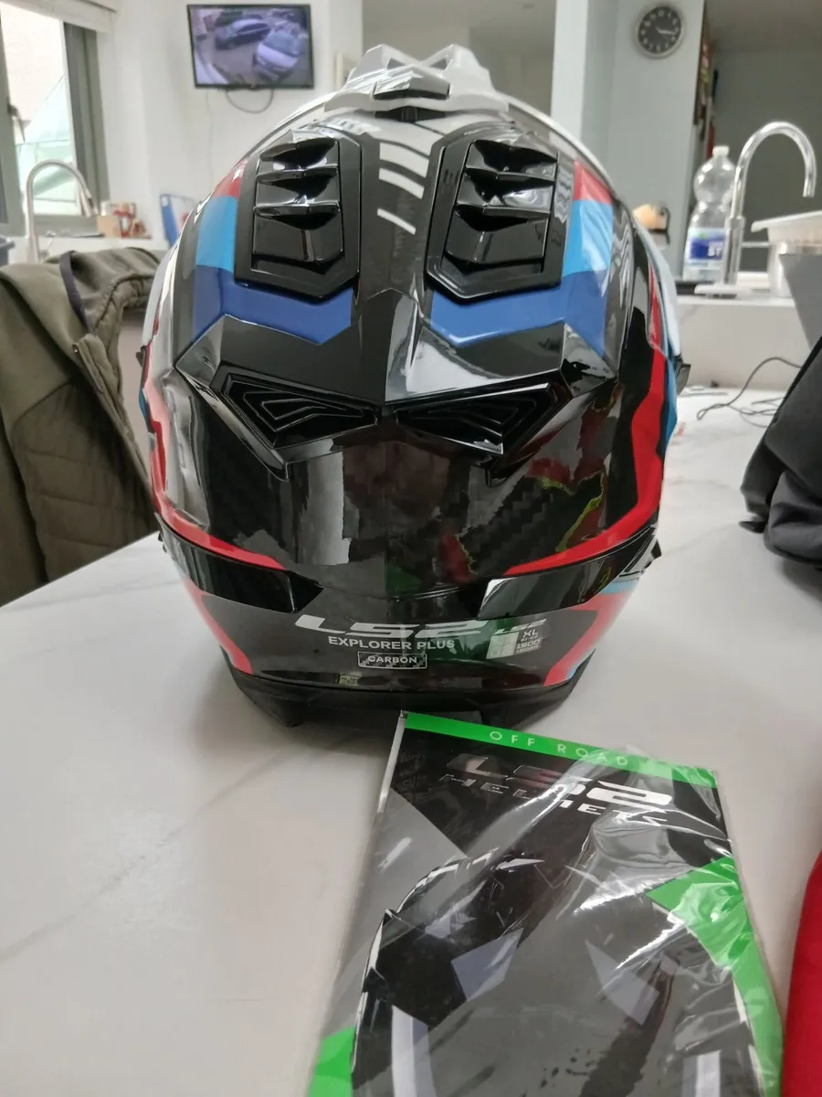Motorbike Helmet - Image 4