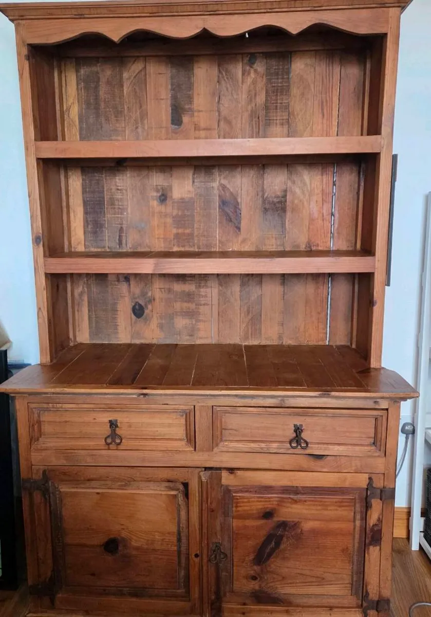 Dresser - Image 1