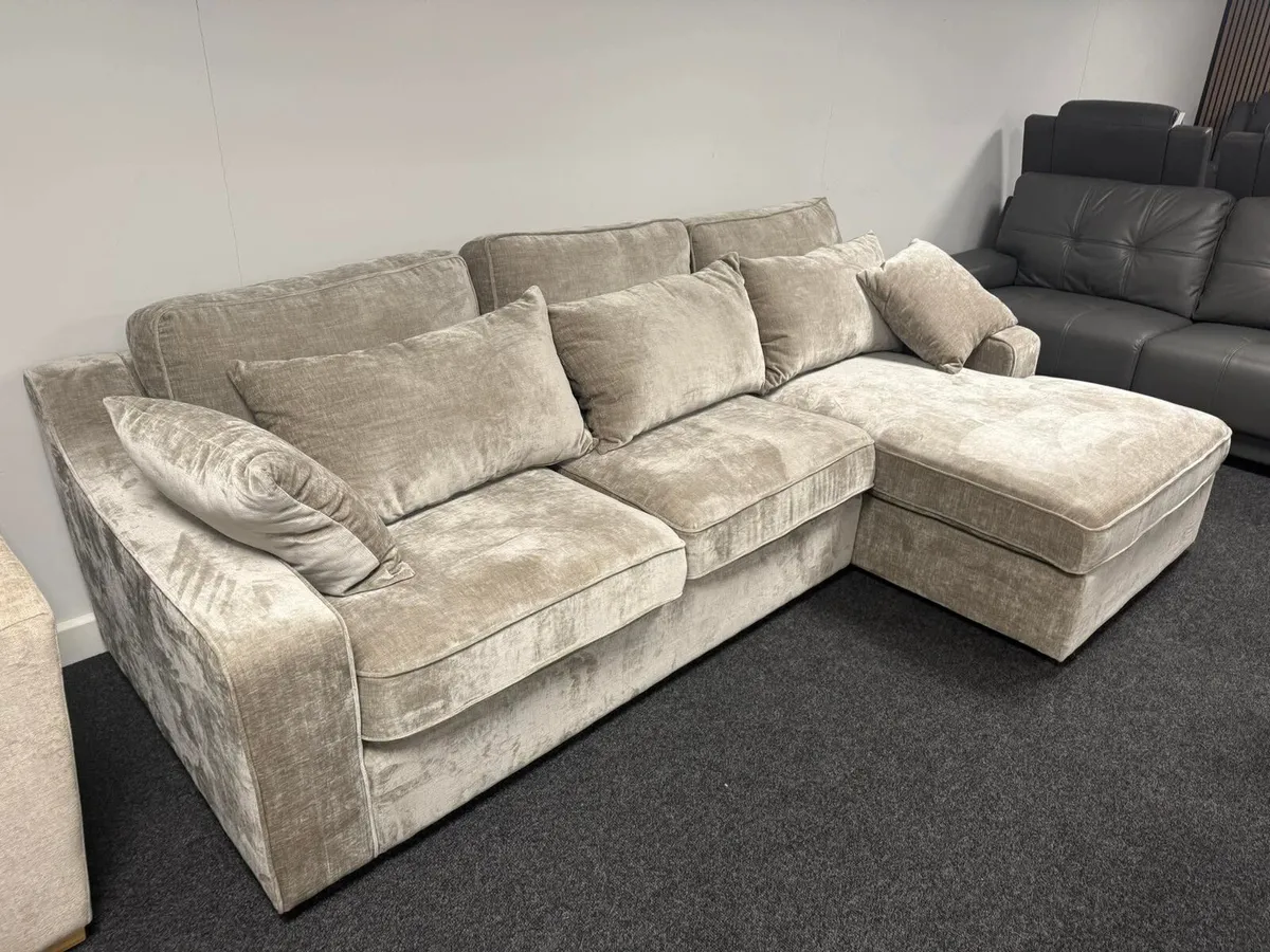 Zenn L-Shaped Chaise Fullback Cushions Sofa - Image 2