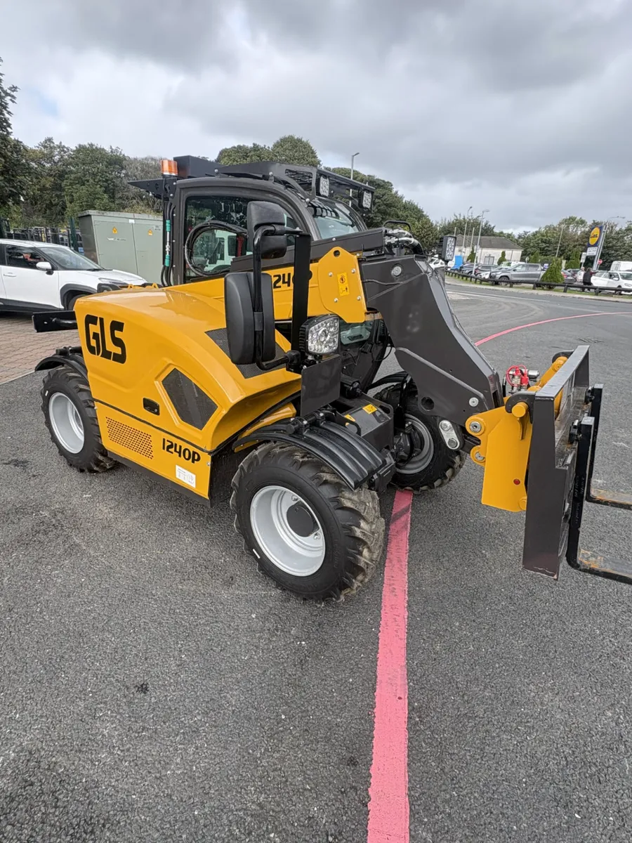 New GLS  Telehandler - Image 4