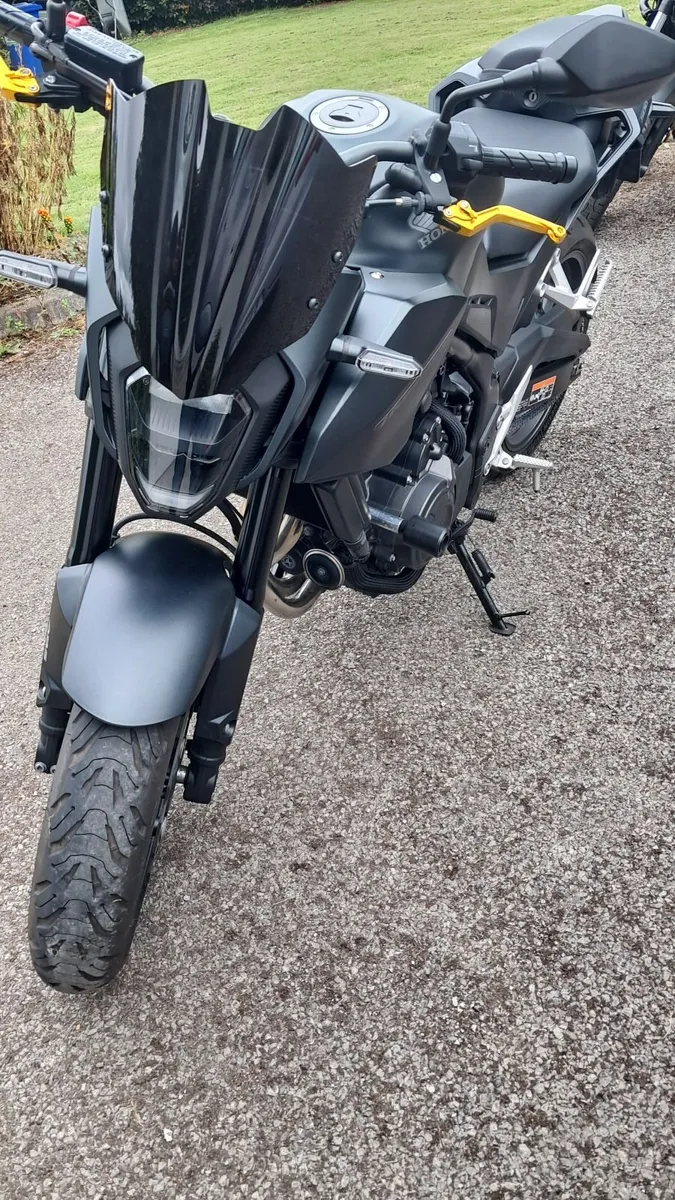 Honda CB500 Hornet - Image 1
