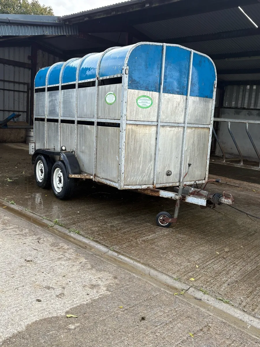 Cattle trailer - Image 1