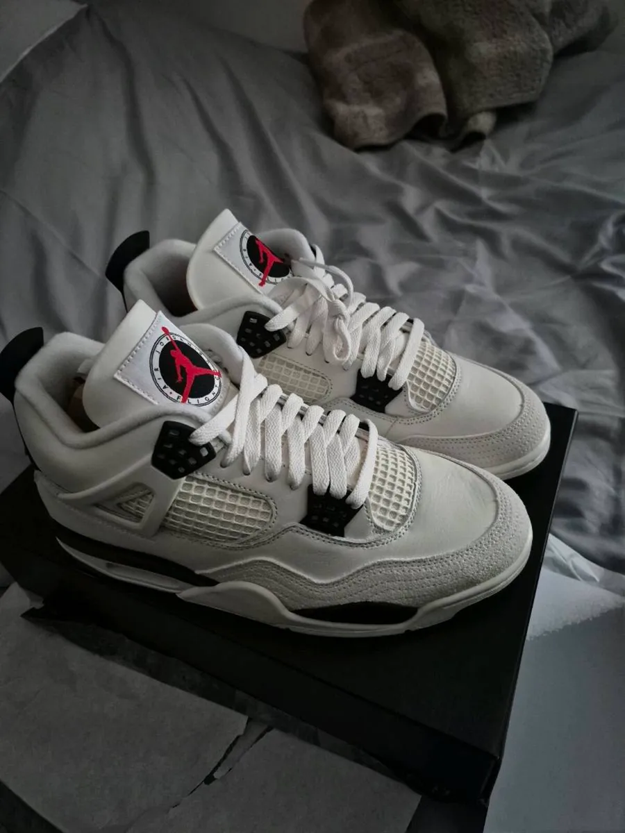 NEW NIKE AIR JORDAN 4 - Image 1