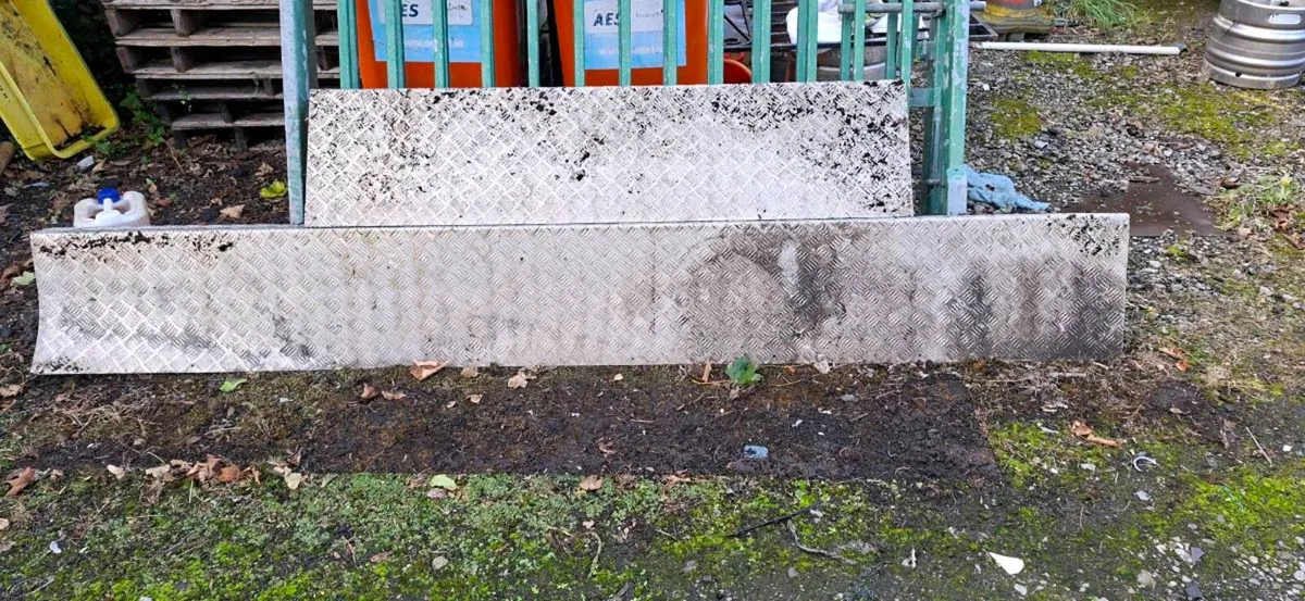 Aluminium sides  dyna van etc - Image 1