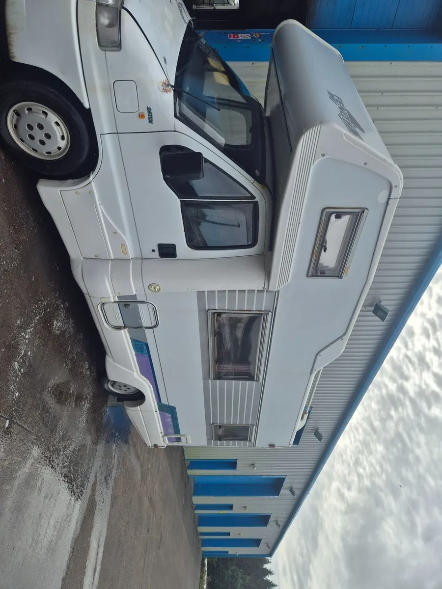 Camper - Image 1