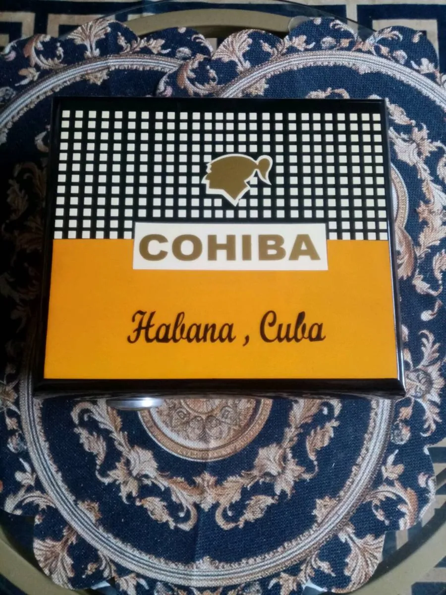 Vintage Cohiba Humidor - Image 4