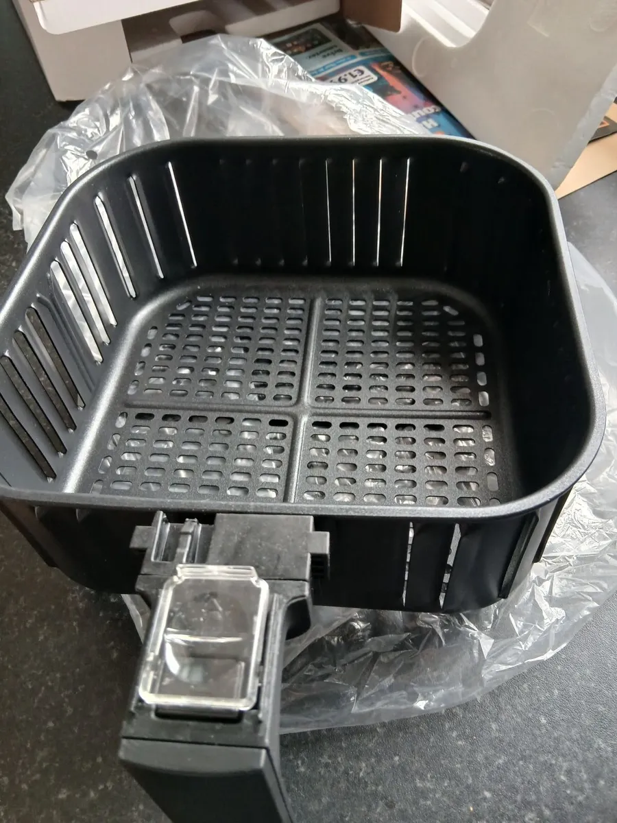 Air fryer basket - Image 2
