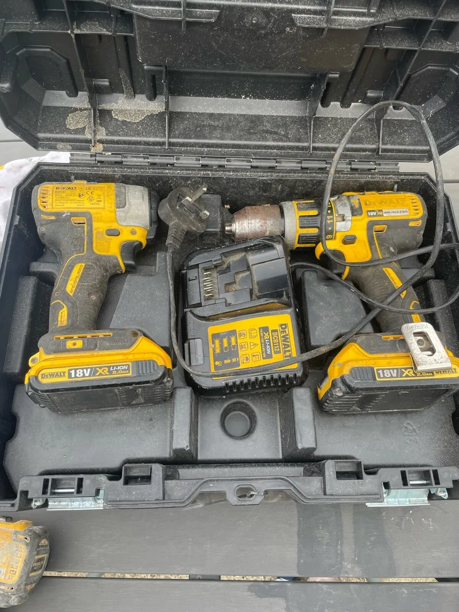 Dewalt bundle - Image 1