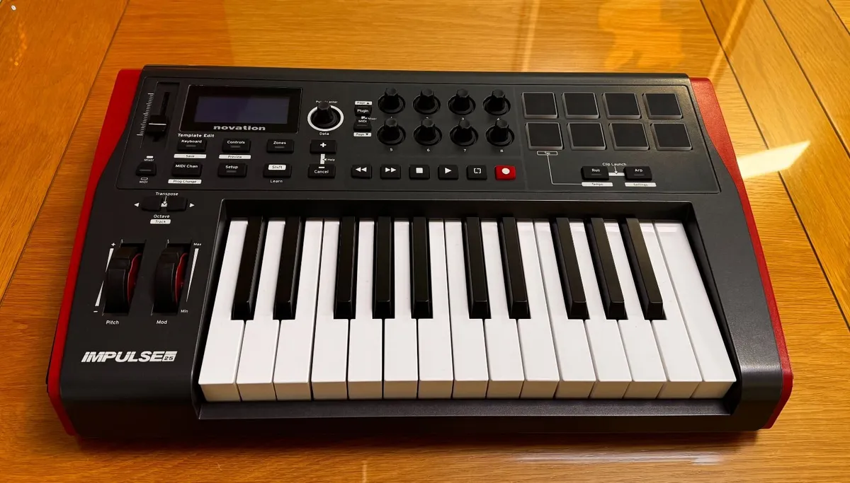 Novation Impulse 25 and Carry Case - Image 1