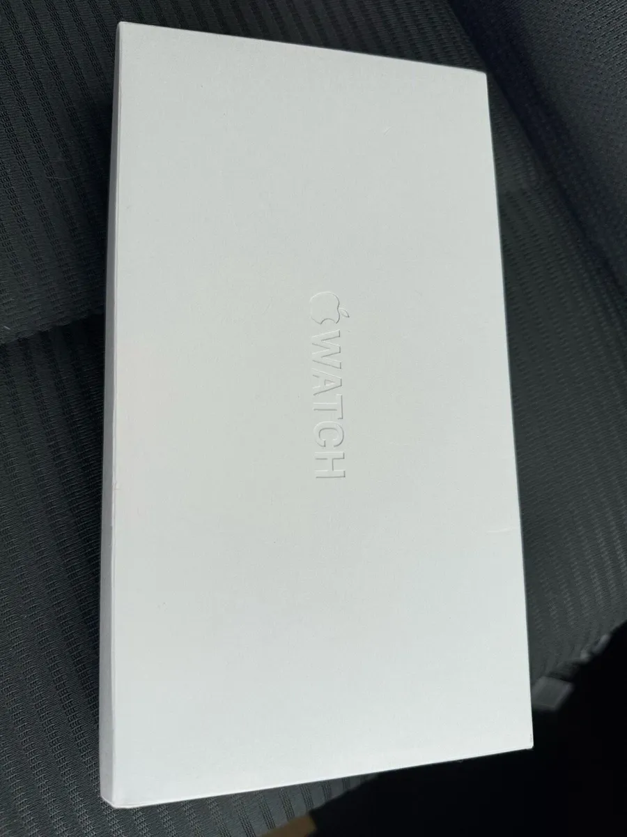 Apple Watch Ultra 3 (natural titanium) - Image 2