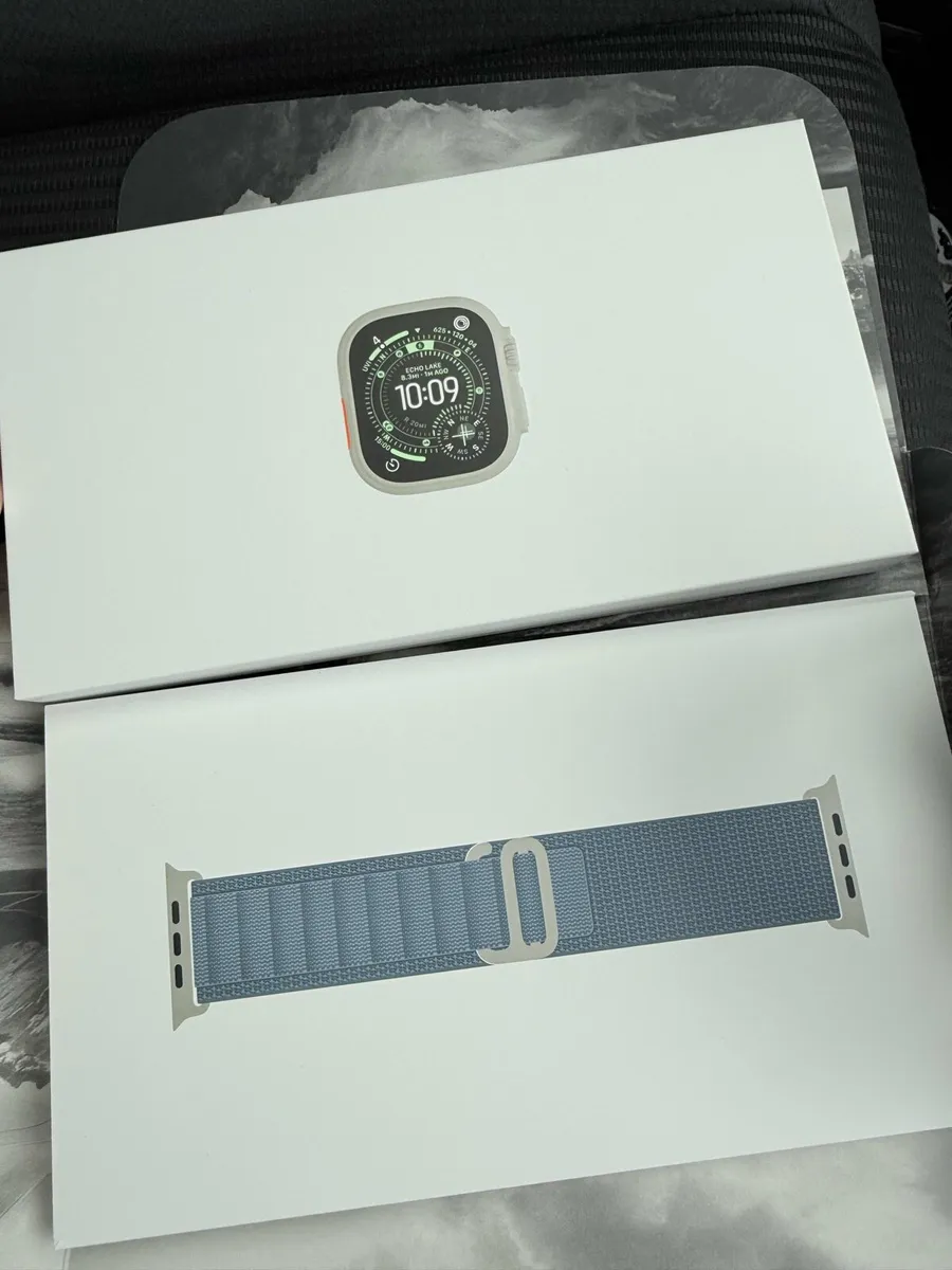 Apple Watch Ultra 3 (natural titanium) - Image 1