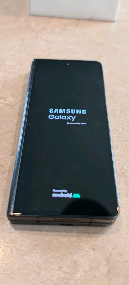 Samsung Fold 5 - Image 2