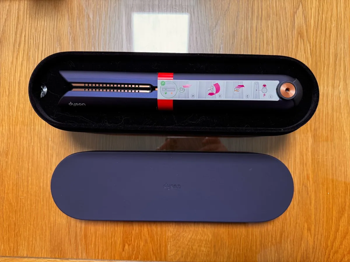 Special Edition Dyson Corrale Straightener - Image 4