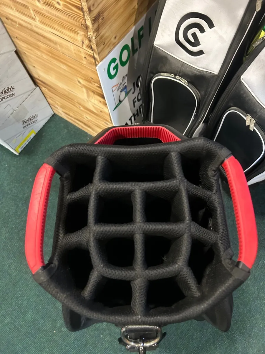 Srixon golf bag - Image 2