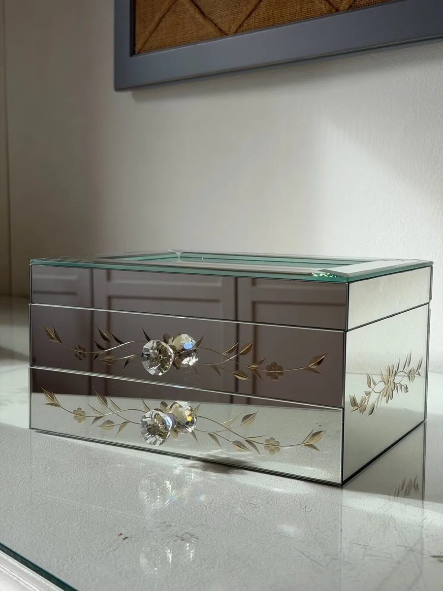 Mirror Jewellery box - Image 1