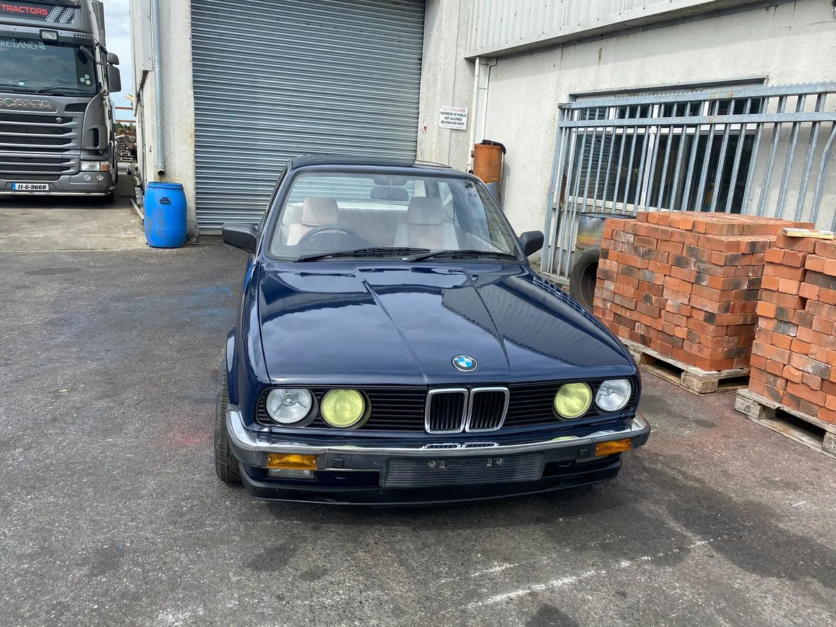 1985 BMW E30 323i - Image 1