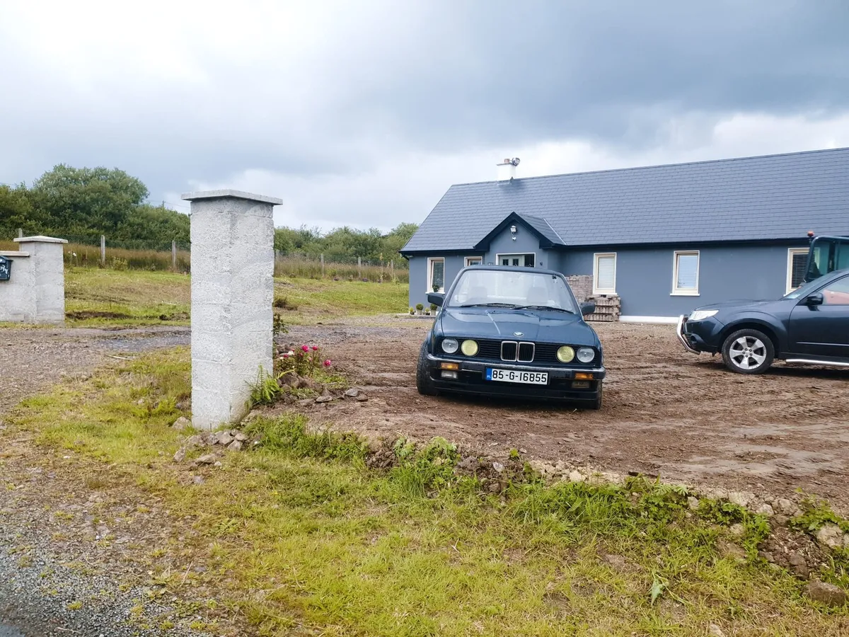1985 BMW E30 323i - Image 4
