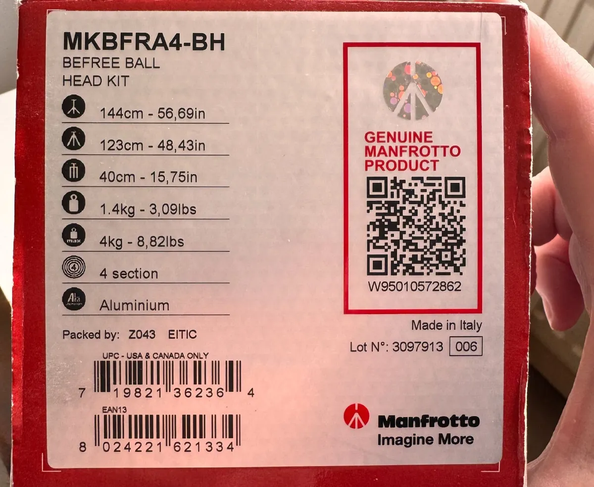 Manfrotto MKBFRA4-BH Compact Lightweight Tripod - Image 2