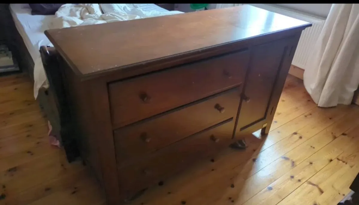 Kub dresser - Image 1