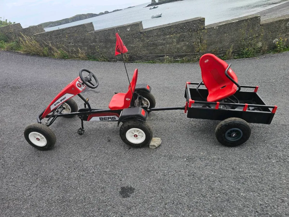 Berg go-kart, 2 seats and trailer - Image 1