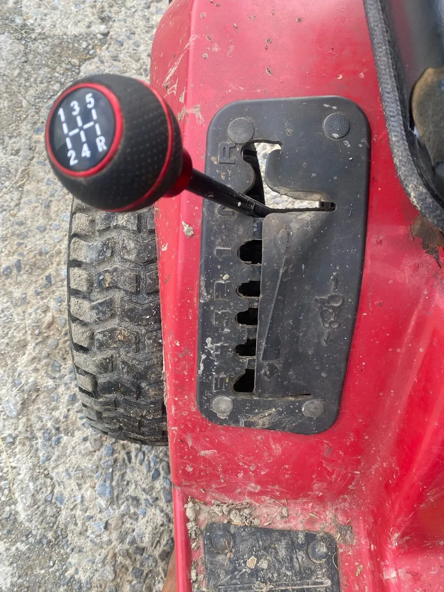 Garden tractor - Image 3