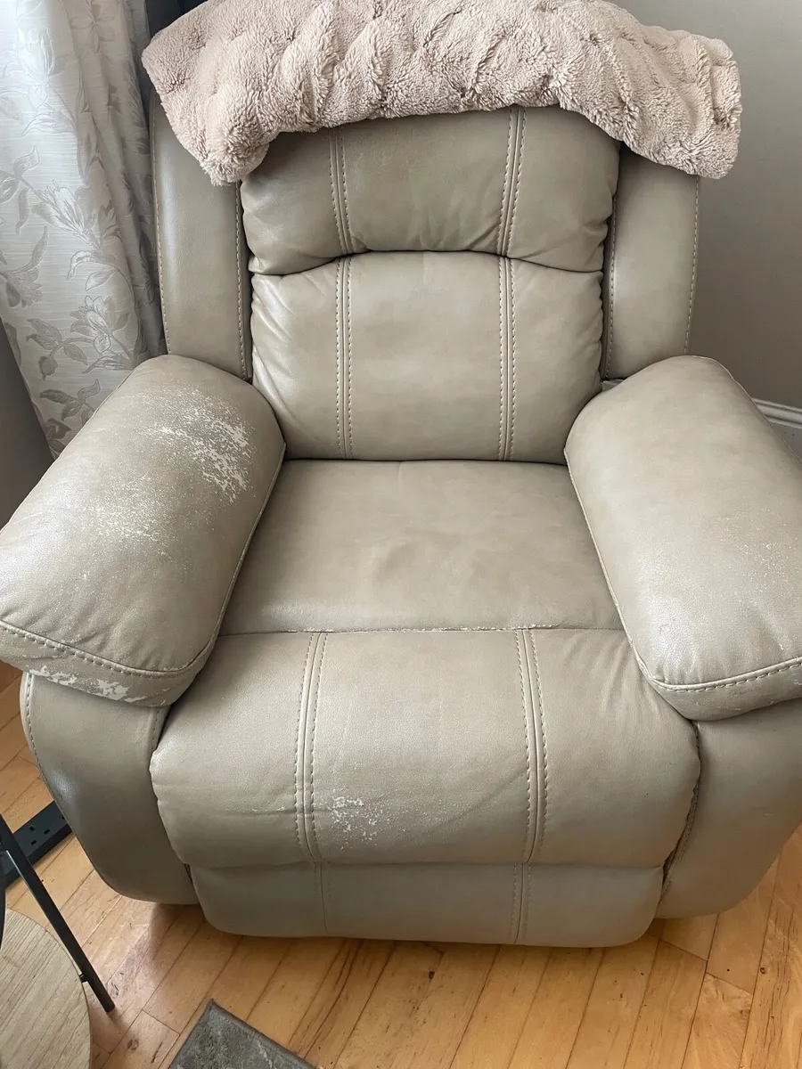 Couch & recliner - Image 2