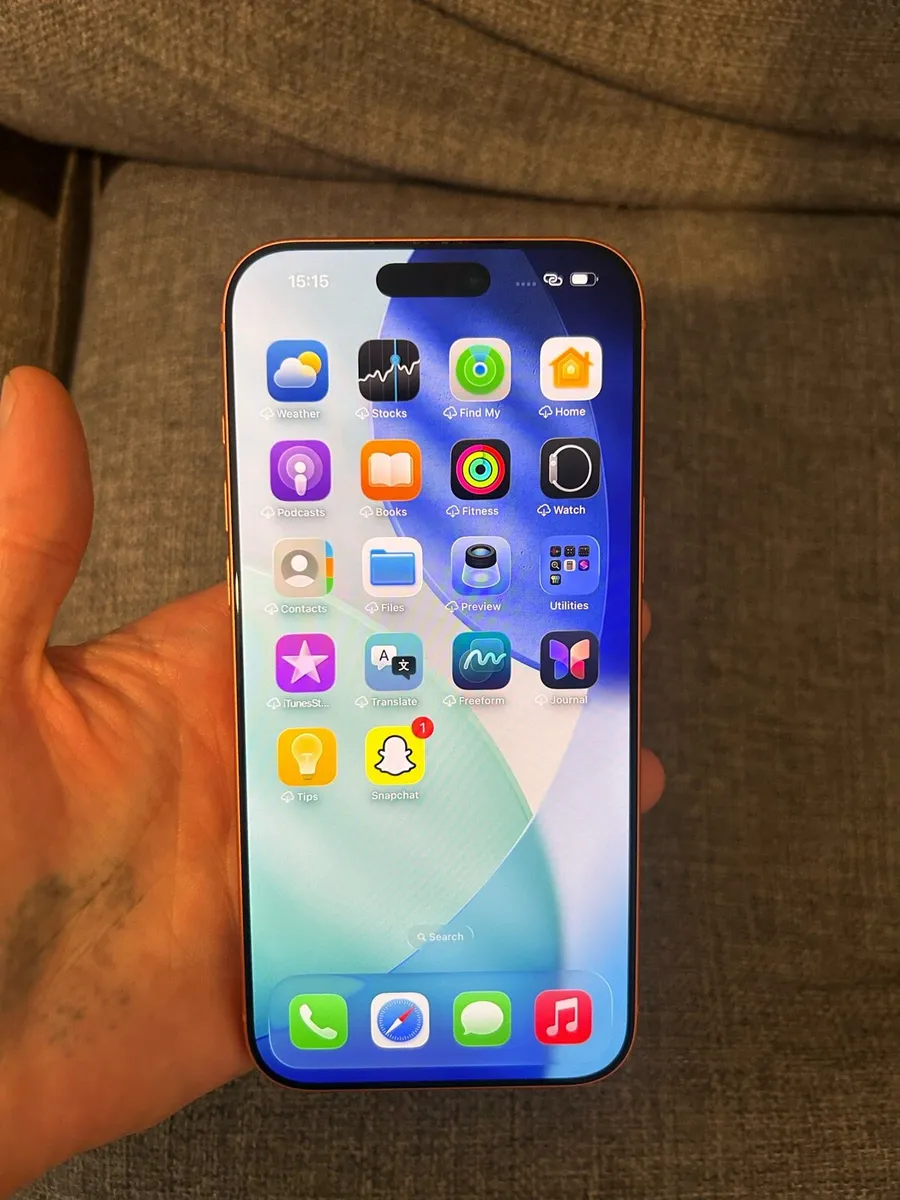 iPhone 17 pro 256gb unlocked 100% battery - Image 2