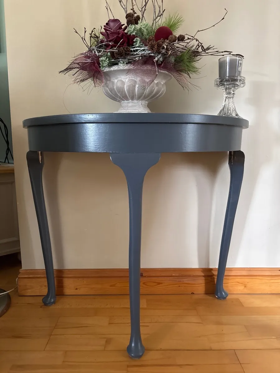 Hall table - Image 1