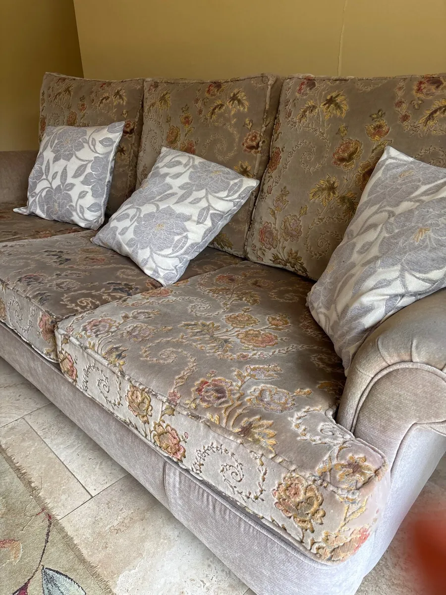 3 piece sofa - Image 4