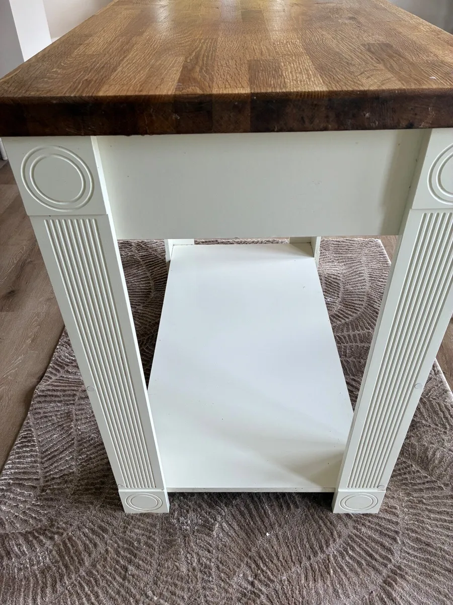 Kitchen island - Image 2