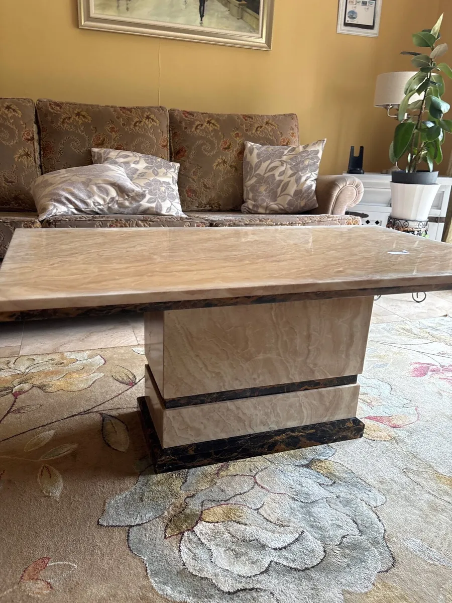 Coffee table - Image 1