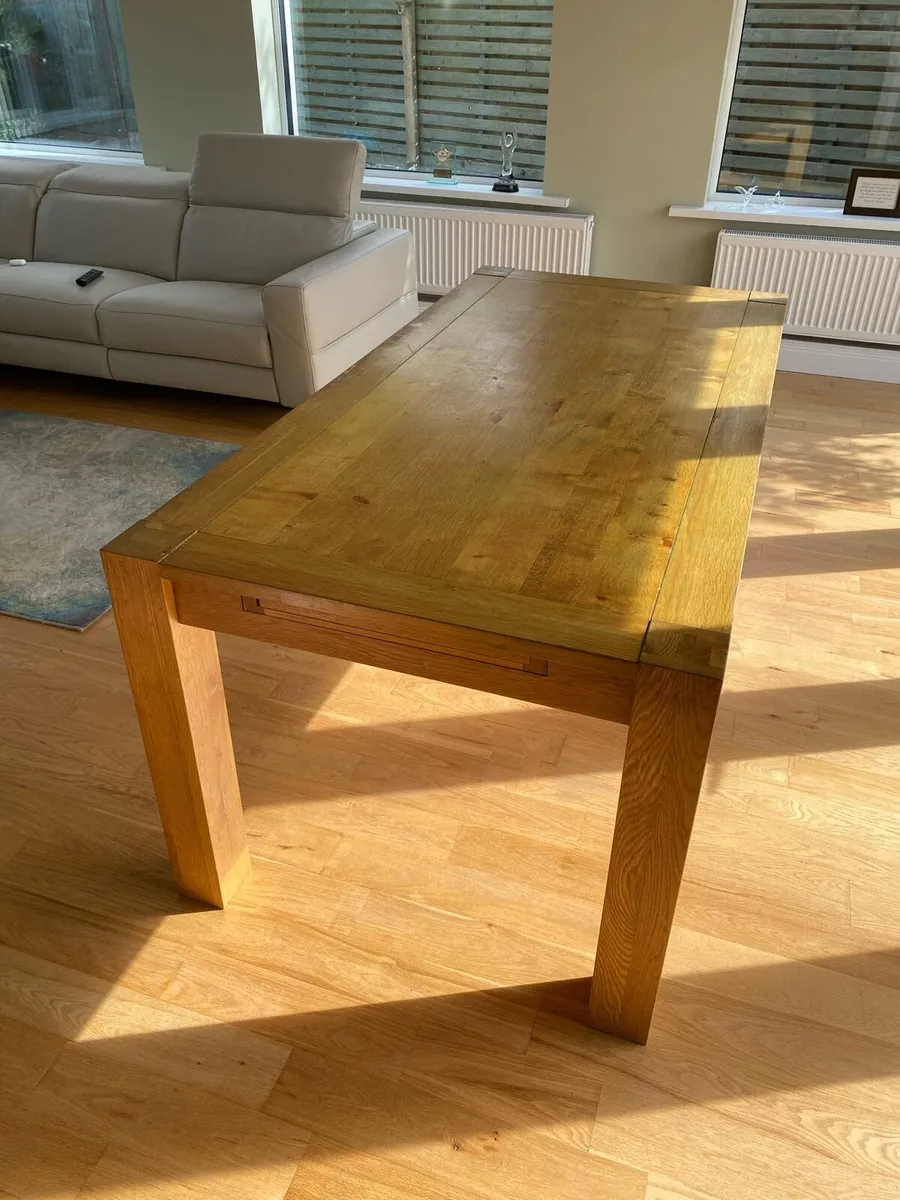 Kitchen table & chairs - Image 2